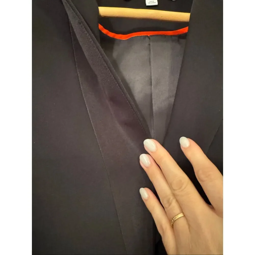Elizabeth & James Black Blazer‎ MSRP:$465